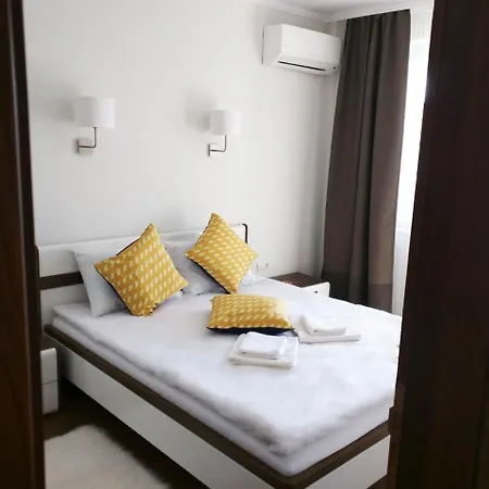 Super Luxury Burgasz